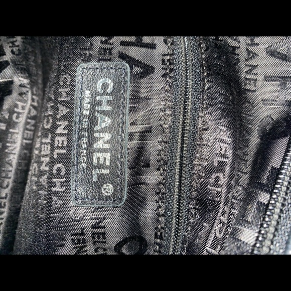 SOLD!!!!AUTHENTIC CHANEL Hobo - Picture 3 of 15